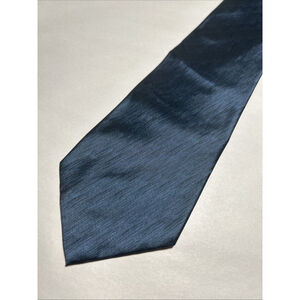 Embassy Row Blue Textured Look Silk Tie